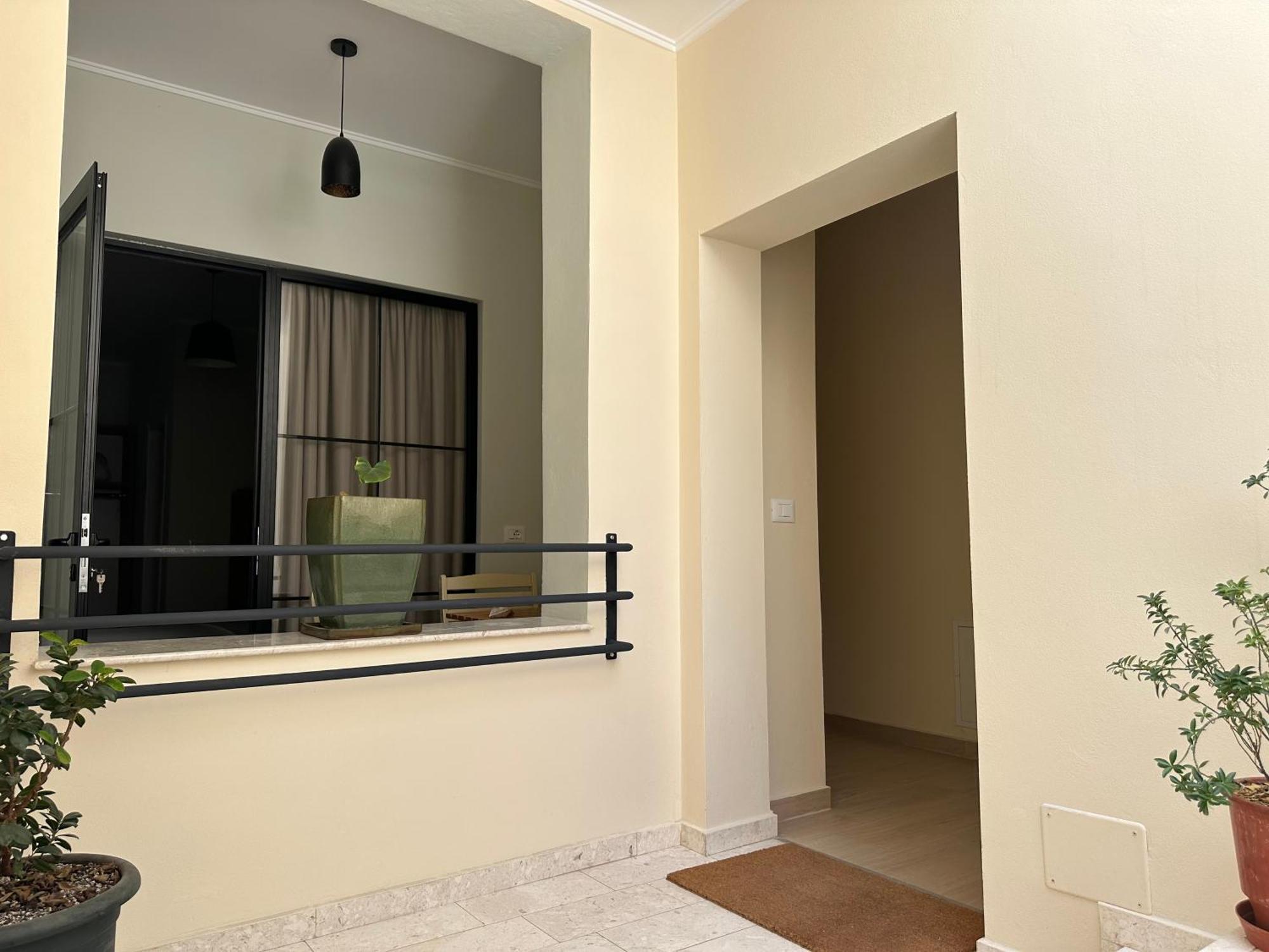 Central Comfort Suites Tirana Kültér fotó